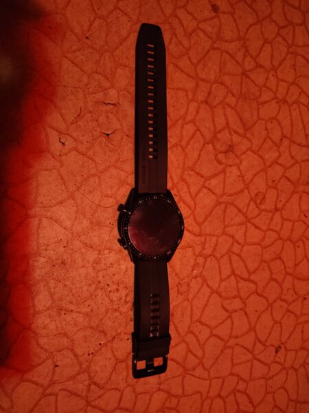 Vand ceas Huawei watch GT2 afectat de apa sarata  100 Lei Negociabil
